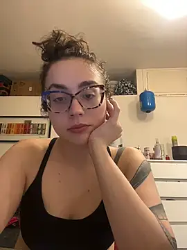 ladyturtle online show from May 2026 09:10:02 PM
