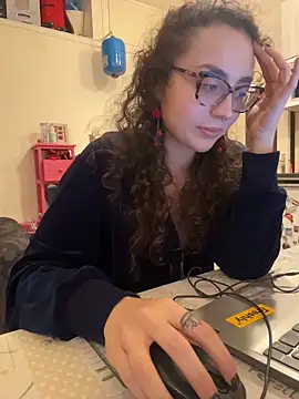 ladyturtle online show from April 2026 08:50:02 PM