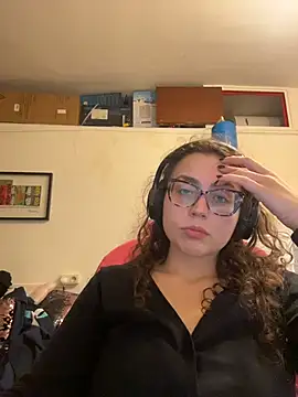 ladyturtle online show from April 2026 08:37:02 PM