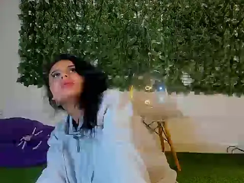 AbbyTaylorr online show from April 2026 02:08:01 PM