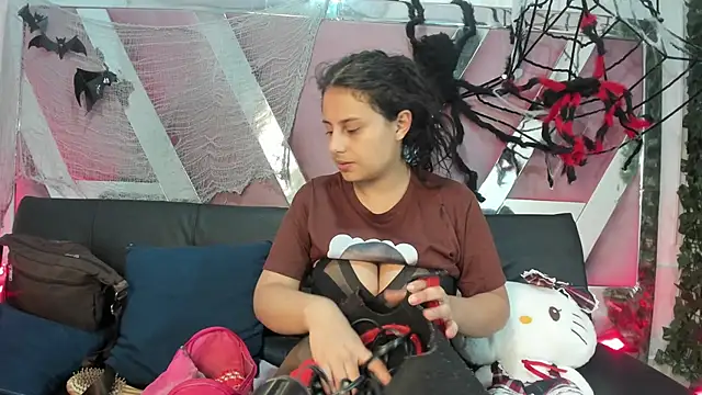 AbbyTaylorr online show from October 2025 02:23:01 AM