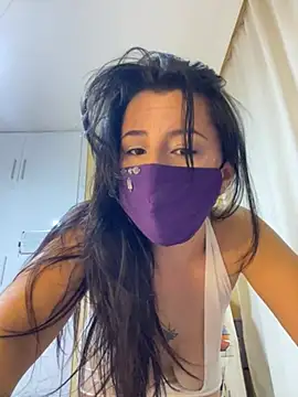 White-Petite online show from February 2026 08:44:01 PM