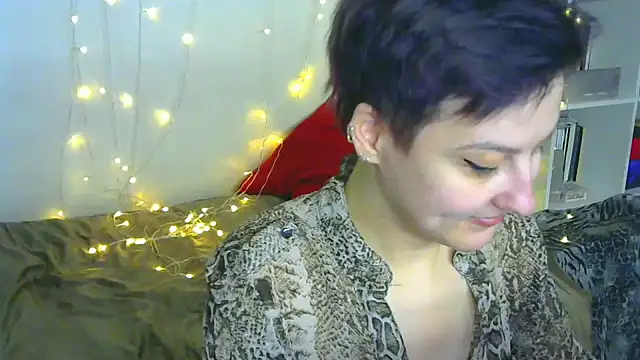 Snapshot of MartaBounty chatting on February 2025 08:00:01 PM MartaBounty online show from February 2025 08:00:01 PM
