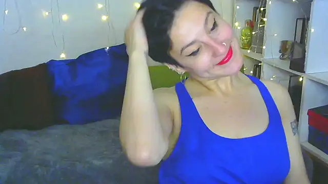 Snapshot of MartaBounty chatting on September 2025 08:42:01 PM MartaBounty online show from September 2025 08:42:01 PM