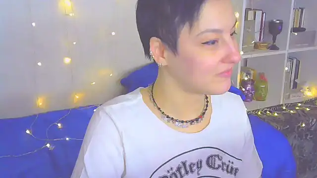 Snapshot of MartaBounty chatting on December 2024 08:02:01 PM MartaBounty online show from December 2024 08:02:01 PM