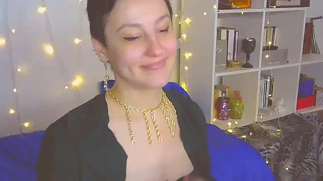 Snapshot of MartaBounty chatting on December 2024 10:47:02 PM MartaBounty online show from December 2024 10:47:02 PM
