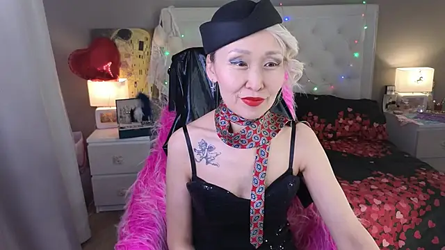 RoxalanaStar online show from March 2026 12:07:02 PM