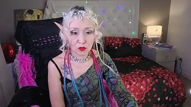 RoxalanaStar online show from March 2026 04:19:02 PM