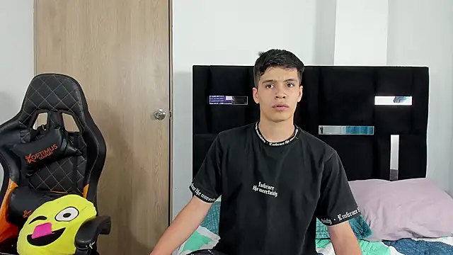 Dimitrixxx   online show from September 2025 04:46:02 PM