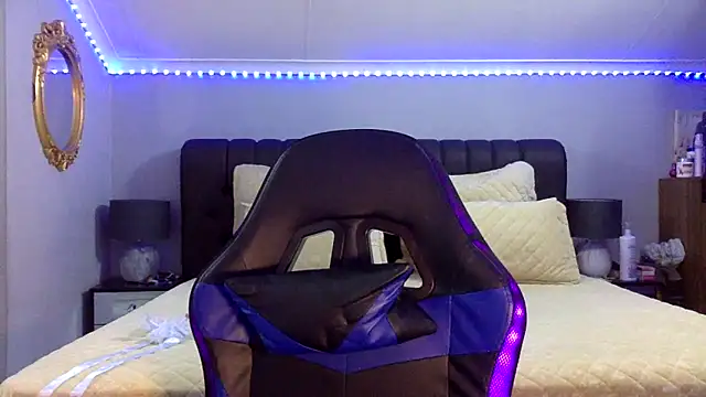 BOOTYBANGER24xx online show from November 2025 02:54:01 AM