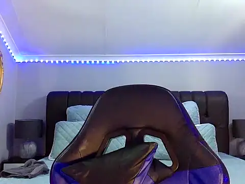 BOOTYBANGER24xx online show from September 2025 02:18:02 AM