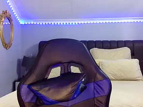 BOOTYBANGER24xx online show from October 2025 02:23:02 AM