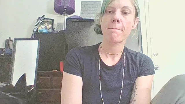 TheDaisyChaos online show from April 2026 05:58:01 AM