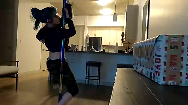 TheDaisyChaos online show from December 2025 09:28:02 PM