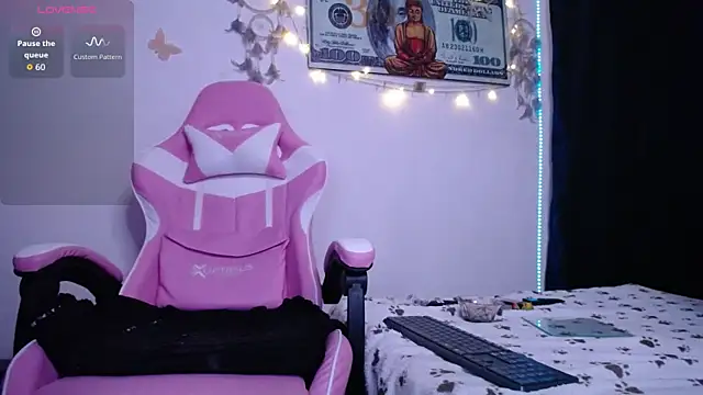 Jessi Evans online show from November 2025 01:55:01 PM