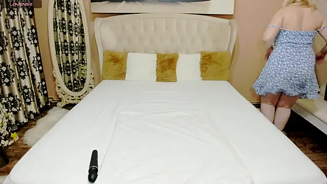 AnneRainn online show from March 2026 10:11:01 PM