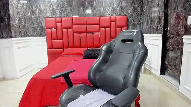 Imyourdirtymilf online show from October 2025 07:58:01 PM