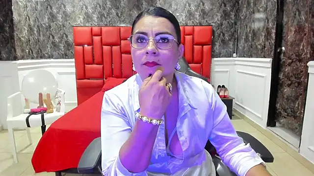 Imyourdirtymilf online show from November 2025 07:40:02 PM