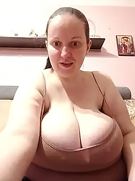 BustyLadyAlma online show from June 2026 07:30:02 AM