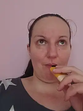 BustyLadyAlma online show from July 2026 06:31:01 AM