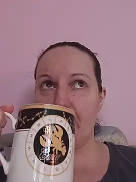 BustyLadyAlma online show from June 2026 06:25:02 AM