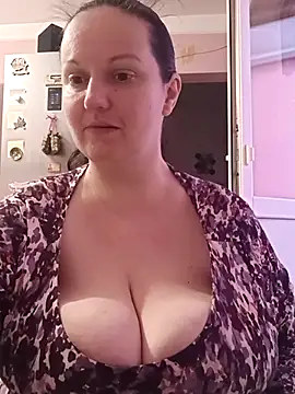 BustyLadyAlma online show from February 2026 06:34:02 AM