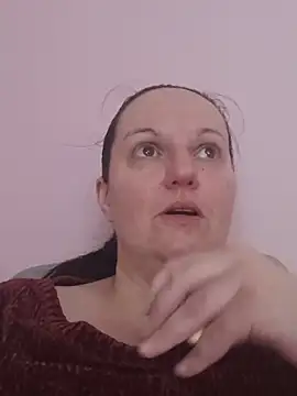 BustyLadyAlma online show from May 2026 07:03:02 AM