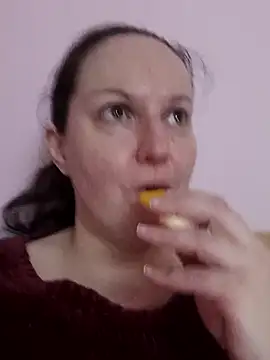BustyLadyAlma online show from May 2026 06:39:02 AM