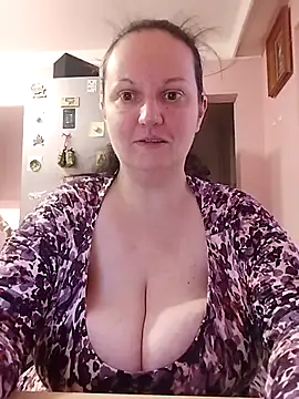 BustyLadyAlma online show from January 2026 07:12:02 AM