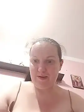 BustyLadyAlma online show from June 2026 07:18:02 AM