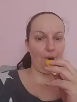BustyLadyAlma online show from July 2026 07:04:02 AM