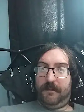 Snapshot of Lucky-Luke1 chatting on December 2025 04:35:02 PM Lucky-Luke1 online show from December 2025 04:35:02 PM