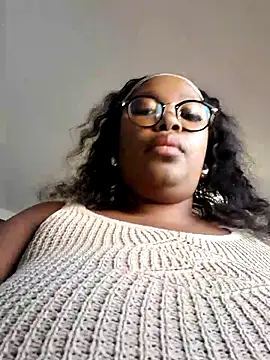 Snapshot of SWEETDOLLY29XX chatting on October 2025 01:04:02 PM SWEETDOLLY29XX online show from October 2025 01:04:02 PM