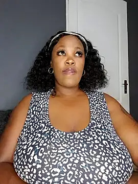 SWEETDOLLY29XX online show from April 2026 02:54:02 PM