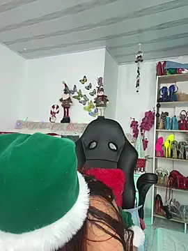 alexa fiore01 online show from December 2025 04:19:01 PM