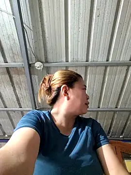 Kariebabe online show from November 2025 12:21:02 AM