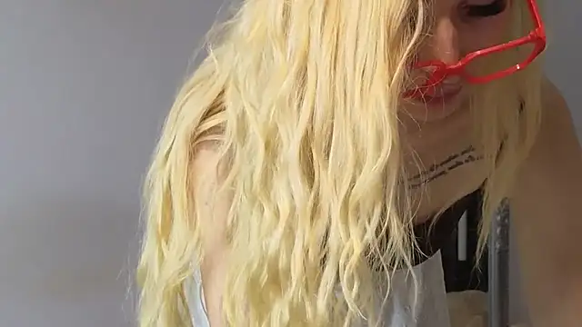 JuliaJuliette online show from September 2025 01:09:01 AM