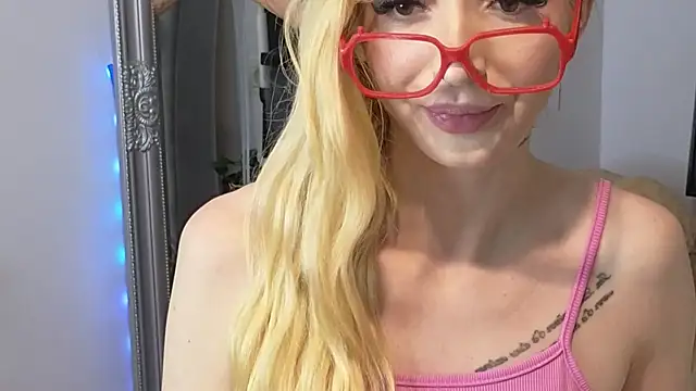 JuliaJuliette online show from October 2025 11:55:01 AM