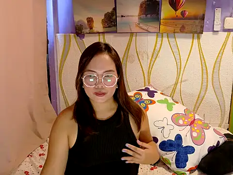 BURBERRY69 online show from February 2026 02:53:01 AM