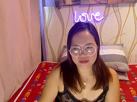 BURBERRY69 online show from March 2026 11:49:02 PM