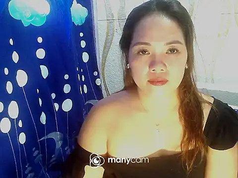 Snapshot of BURBERRY69 chatting on September 2025 02:12:01 AM BURBERRY69 online show from September 2025 02:12:01 AM