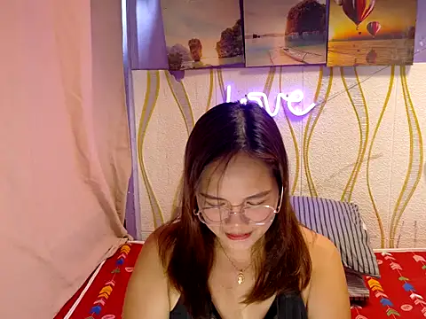 BURBERRY69 online show from February 2026 05:51:01 AM