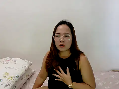 BURBERRY69 online show from June 2026 07:47:02 AM