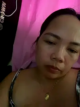 BURBERRY69 online show from November 2025 06:56:02 AM