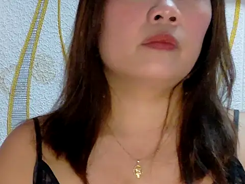 BURBERRY69 online show from January 2026 05:47:01 AM