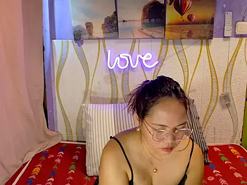 BURBERRY69 online show from March 2026 01:33:02 AM