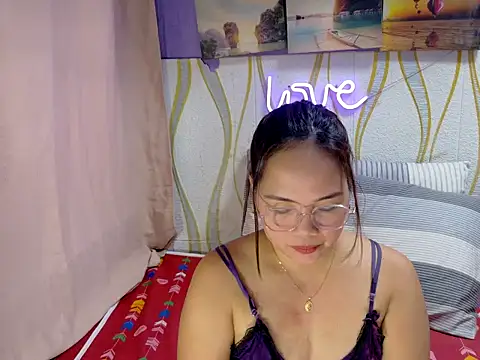 BURBERRY69 online show from March 2026 05:56:02 AM