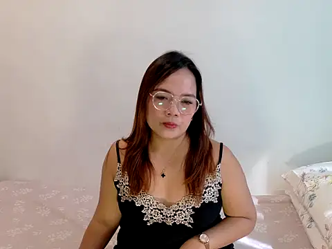 BURBERRY69 online show from July 2026 01:13:02 AM