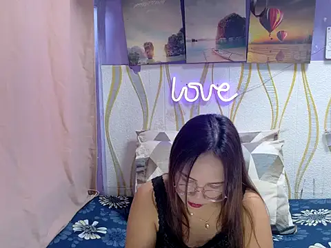 BURBERRY69 online show from February 2026 02:54:02 AM