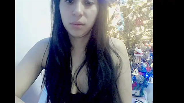 Snapshot of lizztaylor535 chatting on December 2024 02:26:02 PM lizztaylor535 online show from December 2024 02:26:02 PM